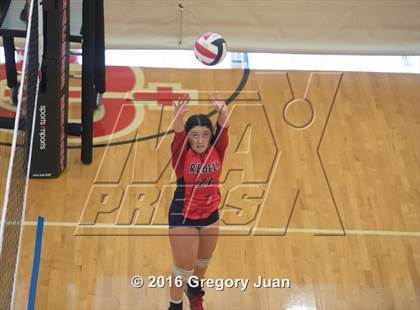 Thumbnail 3 in Riverside Academy vs Academy of the Sacred Heart (Sacred Heart Jamboree) photogallery.