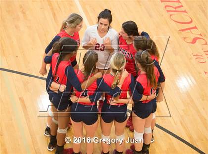 Thumbnail 3 in Riverside Academy vs Academy of the Sacred Heart (Sacred Heart Jamboree) photogallery.