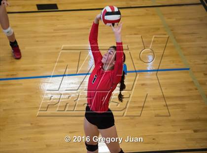 Thumbnail 3 in Riverside Academy vs Academy of the Sacred Heart (Sacred Heart Jamboree) photogallery.