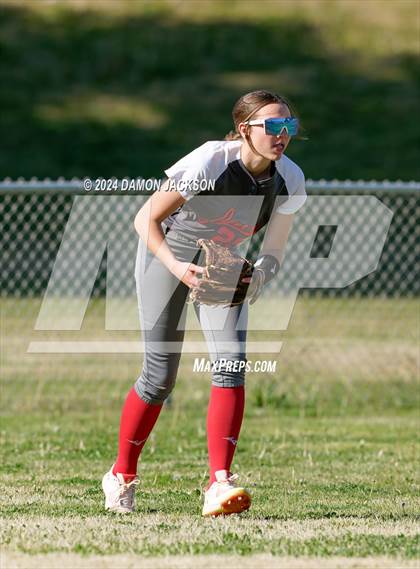 Thumbnail 2 in Lincoln County vs Virgin Valley (40th Annual Sherman Bennett Memorial Desert Winds Classic) photogallery.