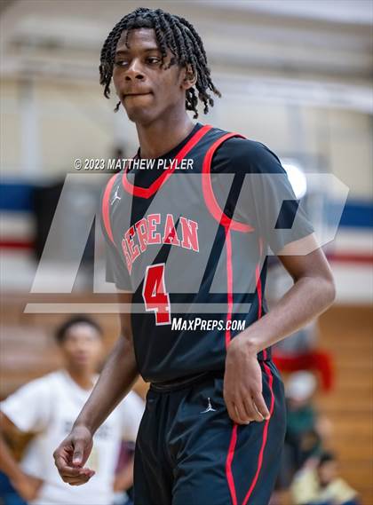 Thumbnail 3 in Gray's Creek vs. Berean Baptist Academy (MLK Dream Jam at Terry Sanford) photogallery.