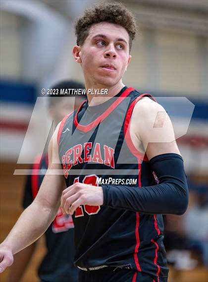 Thumbnail 2 in Gray's Creek vs. Berean Baptist Academy (MLK Dream Jam at Terry Sanford) photogallery.