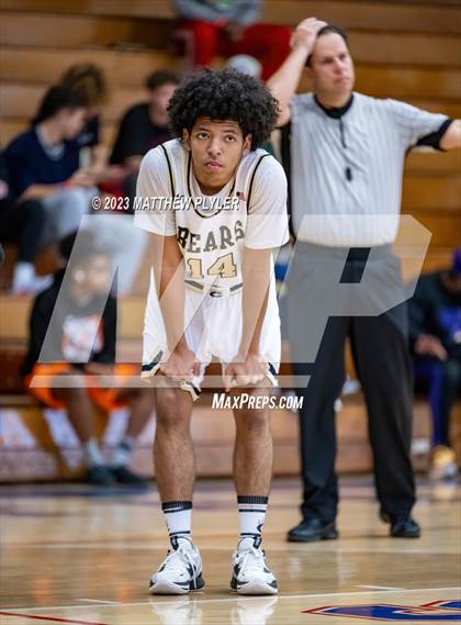 Thumbnail 3 in Gray's Creek vs. Berean Baptist Academy (MLK Dream Jam at Terry Sanford) photogallery.
