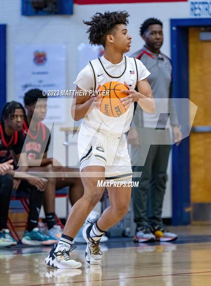 Thumbnail 2 in Gray's Creek vs. Berean Baptist Academy (MLK Dream Jam at Terry Sanford) photogallery.