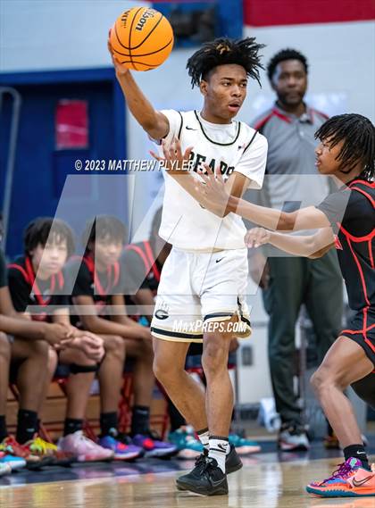 Thumbnail 3 in Gray's Creek vs. Berean Baptist Academy (MLK Dream Jam at Terry Sanford) photogallery.