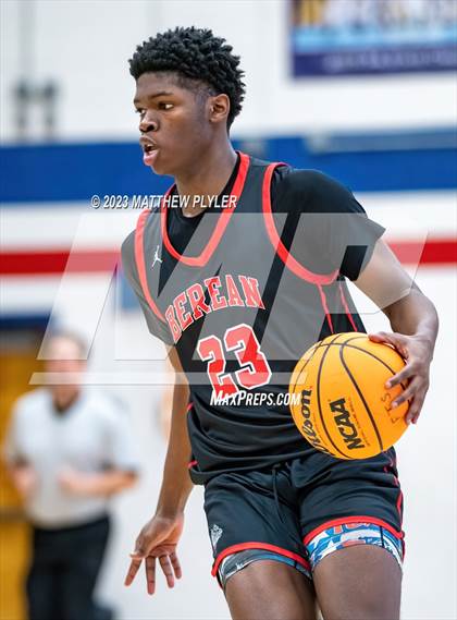 Thumbnail 2 in Gray's Creek vs. Berean Baptist Academy (MLK Dream Jam at Terry Sanford) photogallery.