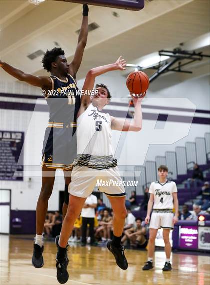 Thumbnail 1 in Executive Education Academy Charter School vs. North Penn-Mansfield (PIAA Class AAA Second Round) photogallery.