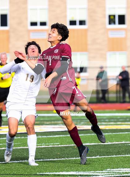 Thumbnail 3 in Arlington vs Kingston (NYSPHSAA Class AAA Regional Final) photogallery.