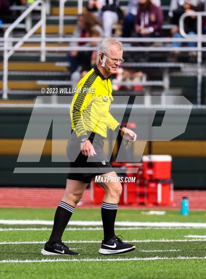 Thumbnail 2 in Arlington vs Kingston (NYSPHSAA Class AAA Regional Final) photogallery.