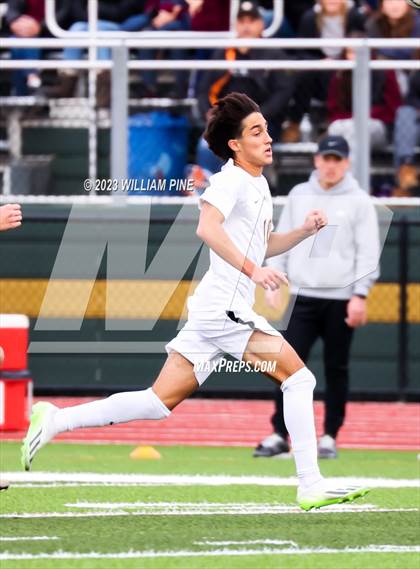 Thumbnail 1 in Arlington vs Kingston (NYSPHSAA Class AAA Regional Final) photogallery.