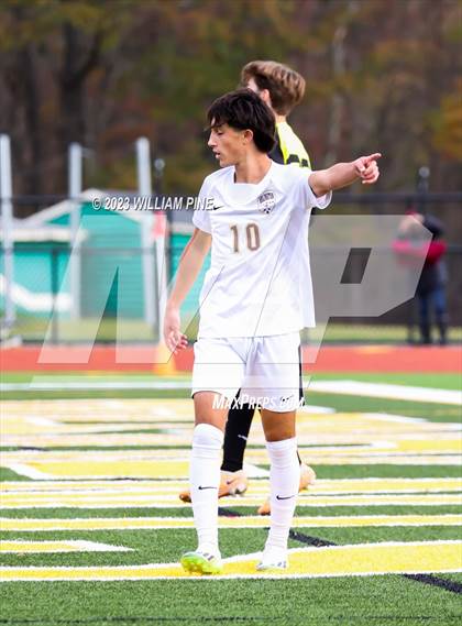 Thumbnail 1 in Arlington vs Kingston (NYSPHSAA Class AAA Regional Final) photogallery.
