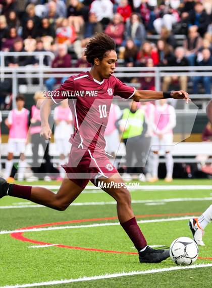 Thumbnail 2 in Arlington vs Kingston (NYSPHSAA Class AAA Regional Final) photogallery.