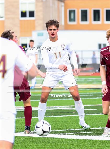 Thumbnail 2 in Arlington vs Kingston (NYSPHSAA Class AAA Regional Final) photogallery.