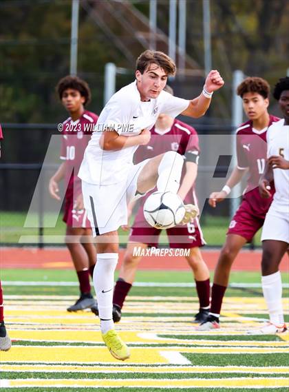 Thumbnail 2 in Arlington vs Kingston (NYSPHSAA Class AAA Regional Final) photogallery.