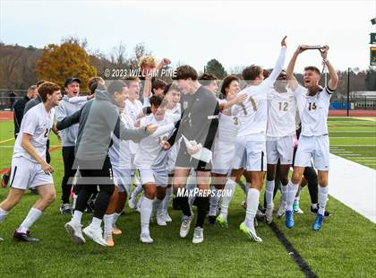 Thumbnail 1 in Arlington vs Kingston (NYSPHSAA Class AAA Regional Final) photogallery.