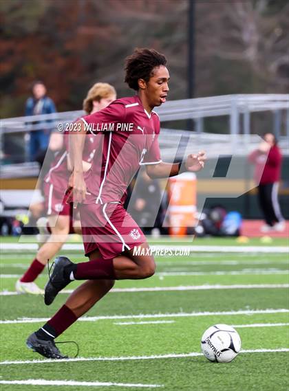 Thumbnail 3 in Arlington vs Kingston (NYSPHSAA Class AAA Regional Final) photogallery.