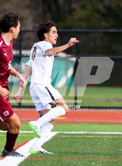 Thumbnail 2 in Arlington vs Kingston (NYSPHSAA Class AAA Regional Final) photogallery.