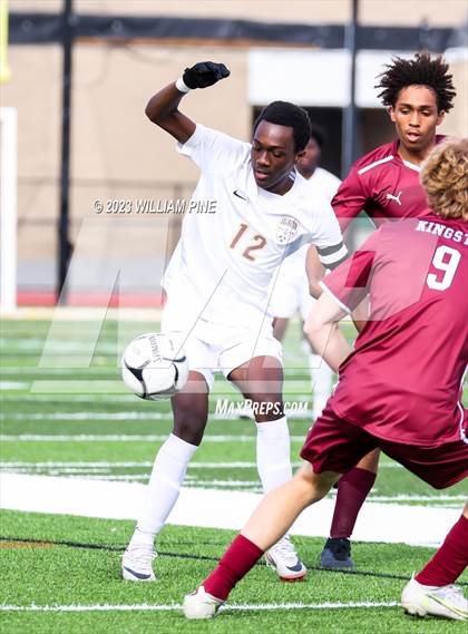 Thumbnail 2 in Arlington vs Kingston (NYSPHSAA Class AAA Regional Final) photogallery.