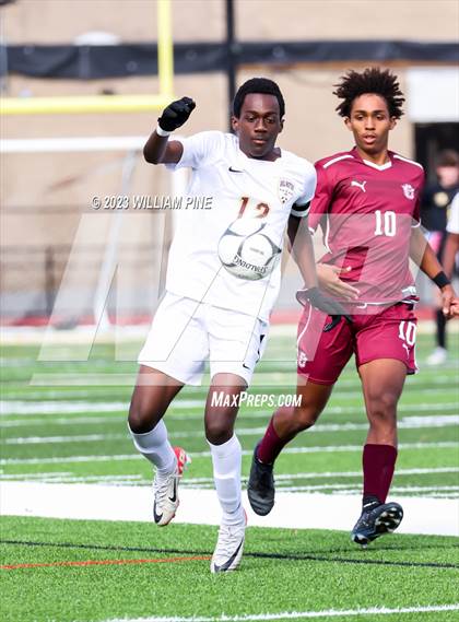 Thumbnail 1 in Arlington vs Kingston (NYSPHSAA Class AAA Regional Final) photogallery.
