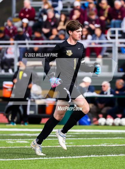 Thumbnail 3 in Arlington vs Kingston (NYSPHSAA Class AAA Regional Final) photogallery.