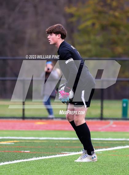 Thumbnail 3 in Arlington vs Kingston (NYSPHSAA Class AAA Regional Final) photogallery.