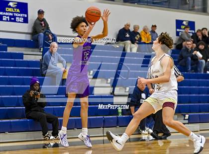 Thumbnail 1 in Muncie Central @ Columbia City (Delta Holiday Classic) photogallery.