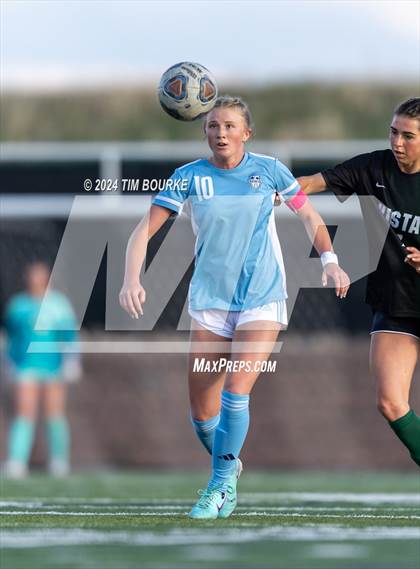 Thumbnail 1 in Valor Christian @ Mountain Vista (CHSAA 5A Playoffs Round 2) photogallery.