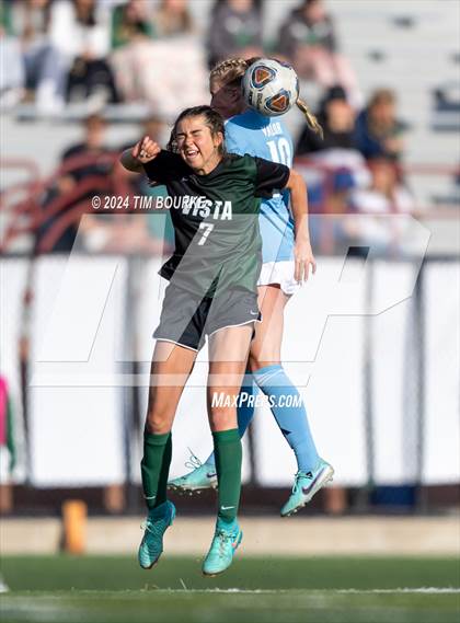 Thumbnail 2 in Valor Christian @ Mountain Vista (CHSAA 5A Playoffs Round 2) photogallery.