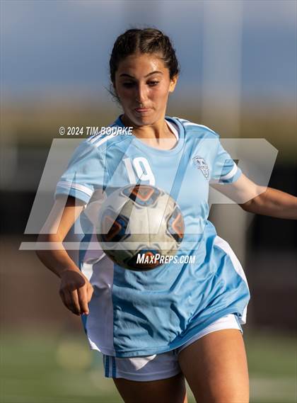 Thumbnail 3 in Valor Christian @ Mountain Vista (CHSAA 5A Playoffs Round 2) photogallery.