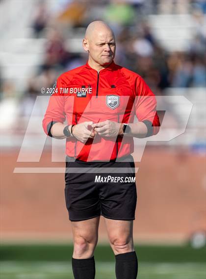 Thumbnail 2 in Valor Christian @ Mountain Vista (CHSAA 5A Playoffs Round 2) photogallery.