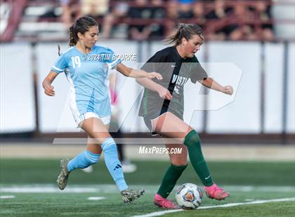 Thumbnail 1 in Valor Christian @ Mountain Vista (CHSAA 5A Playoffs Round 2) photogallery.
