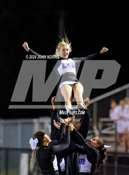 Thumbnail 1 in Norwell @ Leo photogallery.