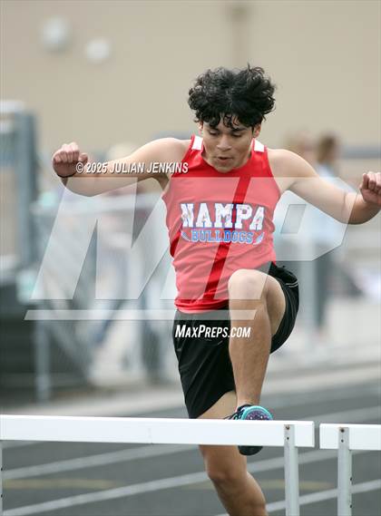 Thumbnail 1 in Wes Lowe Invitational Track Meet photogallery.