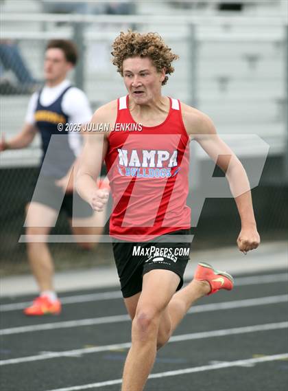 Thumbnail 3 in Wes Lowe Invitational Track Meet photogallery.