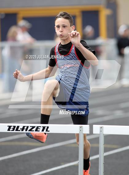 Thumbnail 1 in Wes Lowe Invitational Track Meet photogallery.