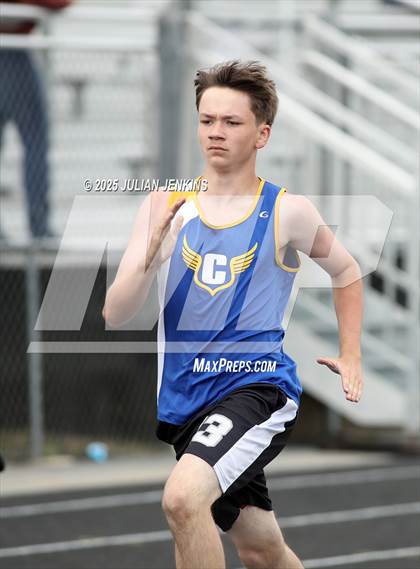Thumbnail 1 in Wes Lowe Invitational Track Meet photogallery.