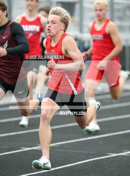 Thumbnail 2 in Wes Lowe Invitational Track Meet photogallery.