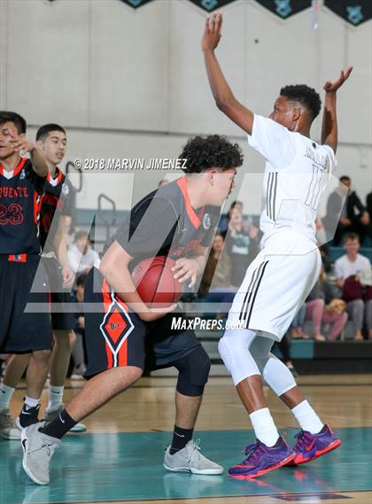 Thumbnail 2 in La Puente vs. Malibu (CIF 5AAA 3rd Round Playoff) photogallery.