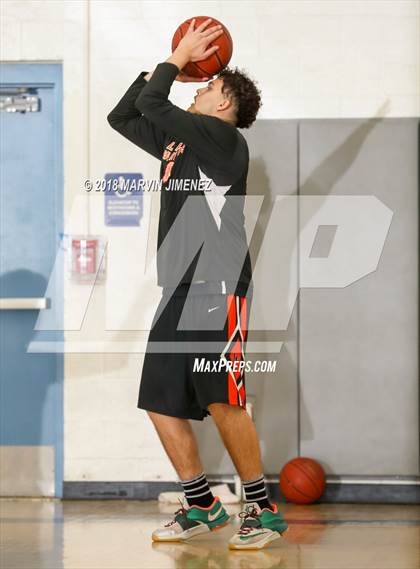 Thumbnail 3 in La Puente vs. Malibu (CIF 5AAA 3rd Round Playoff) photogallery.