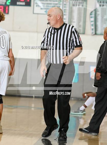 Thumbnail 2 in La Puente vs. Malibu (CIF 5AAA 3rd Round Playoff) photogallery.