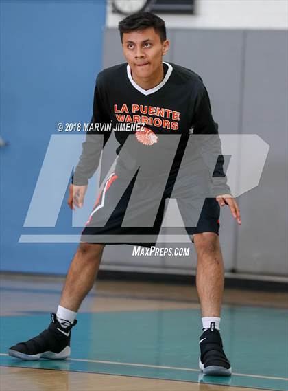 Thumbnail 2 in La Puente vs. Malibu (CIF 5AAA 3rd Round Playoff) photogallery.
