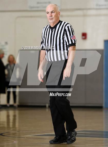 Thumbnail 3 in La Puente vs. Malibu (CIF 5AAA 3rd Round Playoff) photogallery.