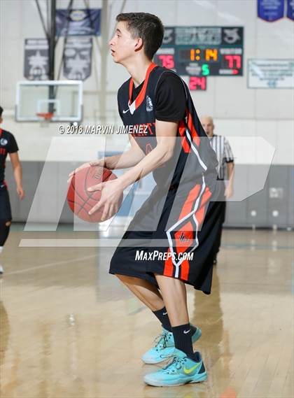 Thumbnail 2 in La Puente vs. Malibu (CIF 5AAA 3rd Round Playoff) photogallery.
