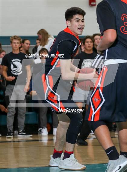 Thumbnail 2 in La Puente vs. Malibu (CIF 5AAA 3rd Round Playoff) photogallery.