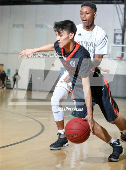 Thumbnail 2 in La Puente vs. Malibu (CIF 5AAA 3rd Round Playoff) photogallery.