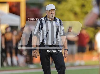 Thumbnail 1 in Lassiter vs Campbell (scrimmage) photogallery.