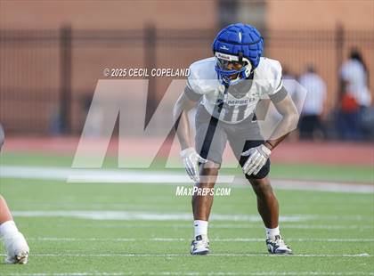 Thumbnail 3 in Lassiter vs Campbell (scrimmage) photogallery.
