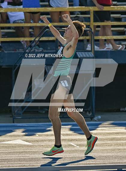 Thumbnail 2 in NCHSAA 2A/3A Track Championships photogallery.