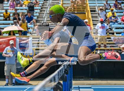 Thumbnail 2 in NCHSAA 2A/3A Track Championships photogallery.