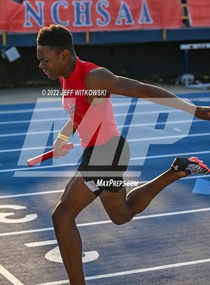 Thumbnail 1 in NCHSAA 2A/3A Track Championships photogallery.